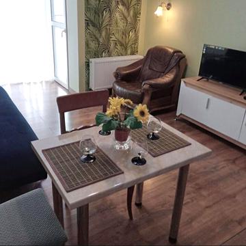 Камянська вул. (Дніпродзержинська), 128