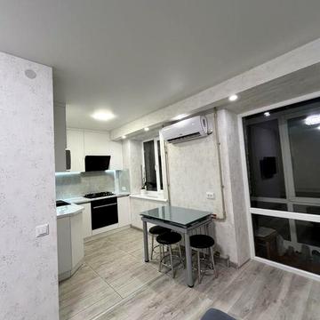 Продам 3-х комнатную квартиру с мебелью и техникой.СЕРТИФИКАТ.Еl.