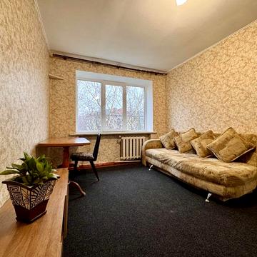 Двокімнатна квартира на Короленка
