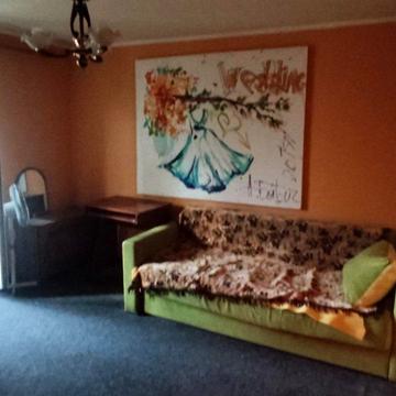 Петропавлівська вул., 13/8