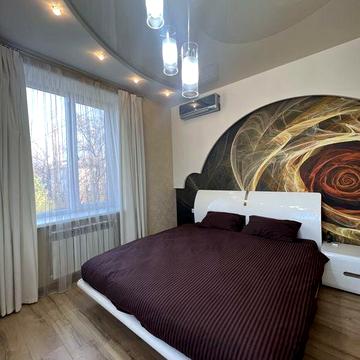 Аренда 2х ком сталинки , на 96 квартале ( пр Гагарина )