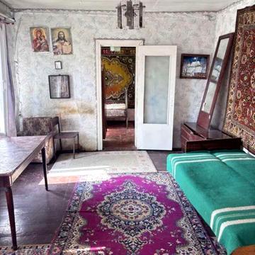 Михайлівська, 18