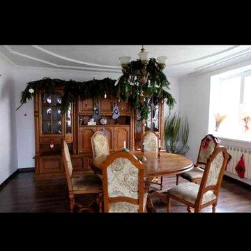 Продається будинок в центрі міста