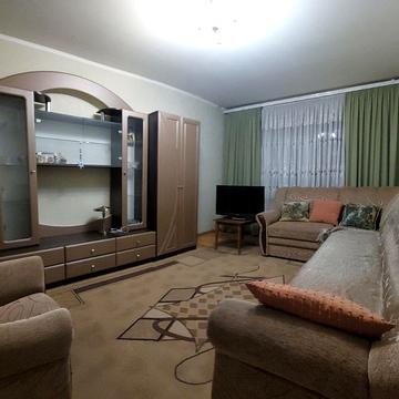 Анни Ахматової вул., 13-А