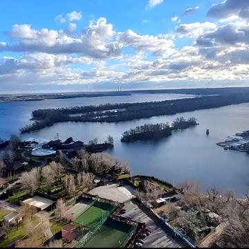 Набережна Перемоги вул., 9-Б