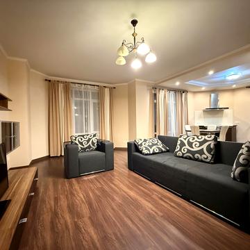 Дашавська вул., 25