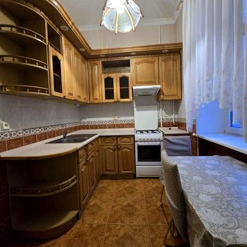 Оренда 3-х кім.кв.-ра , вул.Дмитра Дорошенка 55,м.Печерська,Зіринецька