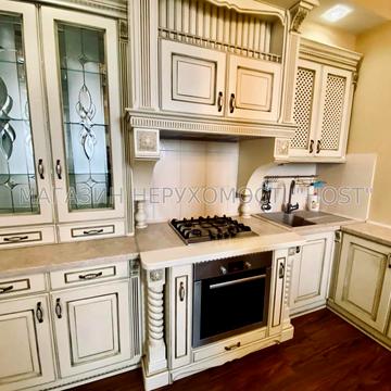 Олексіївська вул., 15