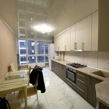 Хіміків вул., 28