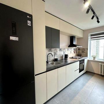 Продаж 3 кім.квартири з ремонтом вул. Патона, Залізничний р-н