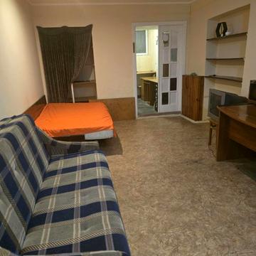 Ніни Строкатої вул. (Буніна), 35