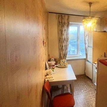 Продаж 2к квартира 47,2кв.м, 8/9 ,район  площі Перемоги. ТЕРМІНОВО