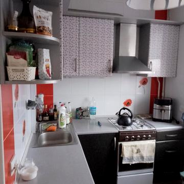 Захистників України, 11