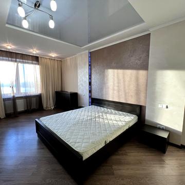 Гетьмана Мазепи вул., 72