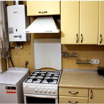 Василя Тютюнника вул. (Анрі Барбюса), 11/2