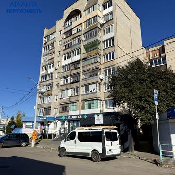 Кравчука вул., 38