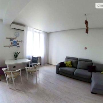 Довгострокова оренда 2к Квартира Старомостова площа