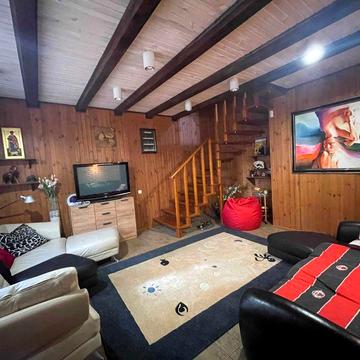 Продаж будинку в Погребах