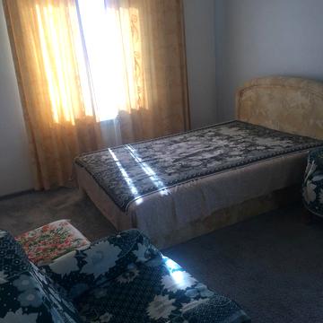 Ореста Левицького вул. (Академіка Курчатова), 4