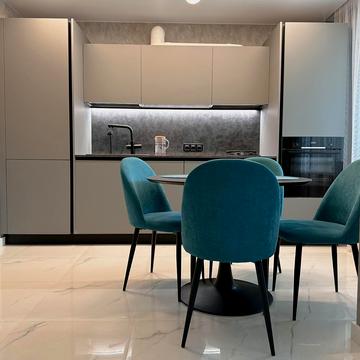 Юрківська вул., 2-6/32