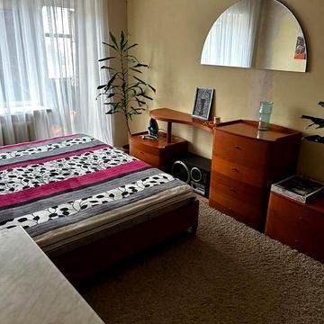 Оренда 2-кімн. квартири Дзержинка, вул. Володимира Бизова