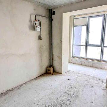 Продається простора 1-к квартира 47 м² у зданому цегляному будинку!