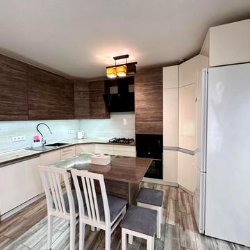 Соборна вул., 105