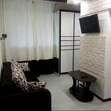 Реальная Сдам 1к малогабаритку в центре м. Ярослава Мудрого