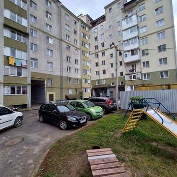 Продається простора 2-х кімнатна квартира