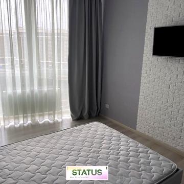 Яблунева вул., 11