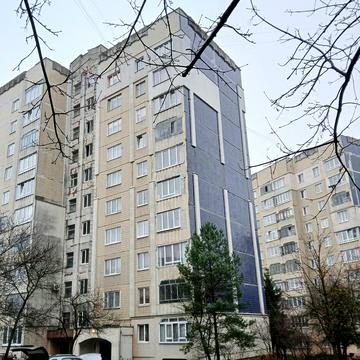 Володимира Вернадського вул., 16