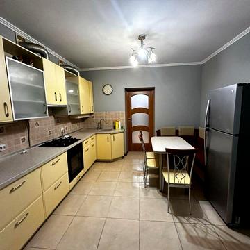 Продаж 2х кімнатна квартира на Драгана, Сихів