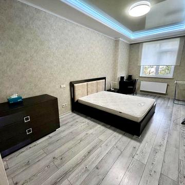 Перлинна вул., 3