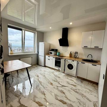 Перлинна вул., 8