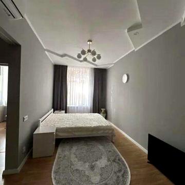 Довгострокова оренда 1к Квартира Соборна площа