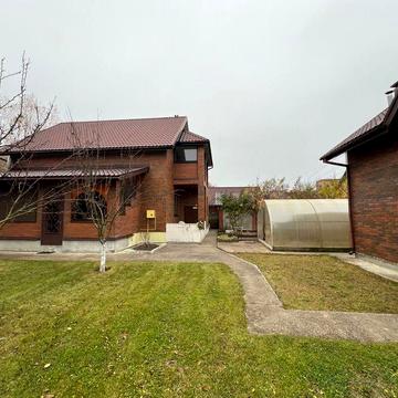 Без% Здам в оренду чотирьох кімнатний будинок село Гнідин, з банею