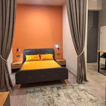 Сдам 1 кв в  цокольном этаже,длительно,цена 10т