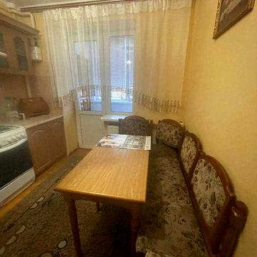 Здам хорошу 2х кімнатну квартиру на Виставці!