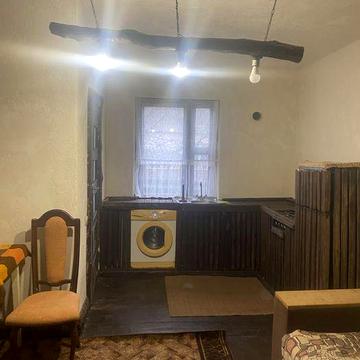 Здам квартиру зі своїм двориком