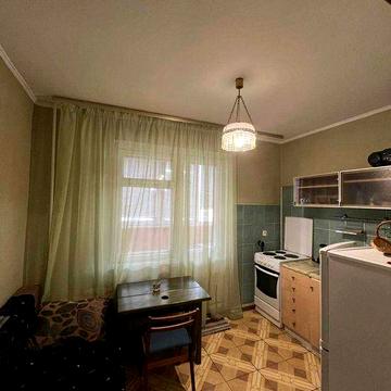 Здам 1 кімнатну квартиру, метро "Харківська",вул.Ревуцького 44б