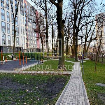 Простора Євро-2 квартира в ЖК "Нові метри Парк"!