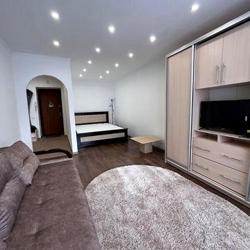 Довгострокова оренда 1к Квартира Довженка Олександра вулиця