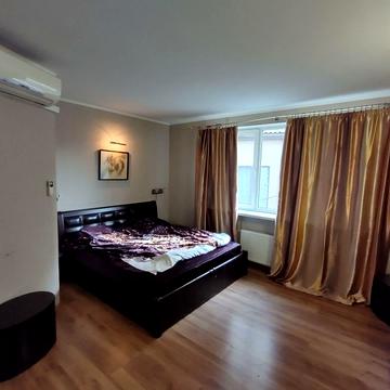 Степова вул., 14