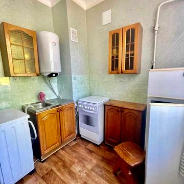 7000+світло. Комунальні на хозяївах! 1-кімн. Центр.