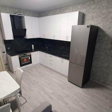 Сдам однокомнатную квартиру на Таирово/новострой