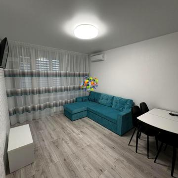 Дніпровська набережна вул., 16-Г