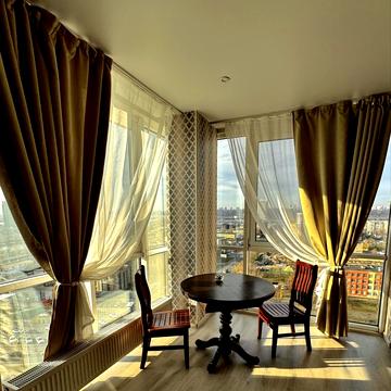 Юрія Шумського вул., 5