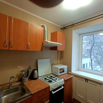 БЕЗ Комиссии сдам 1 комн. квартиру с балконом ул. Педагогическая Аркад