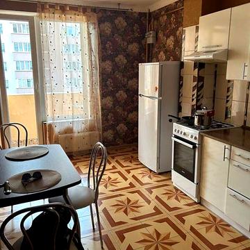 Довгострокова оренда 1к Квартира Трускавецька вулиця