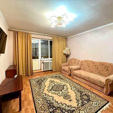 Оренда 3к квартири Бульвар ГЕРОЇВ КРУТ